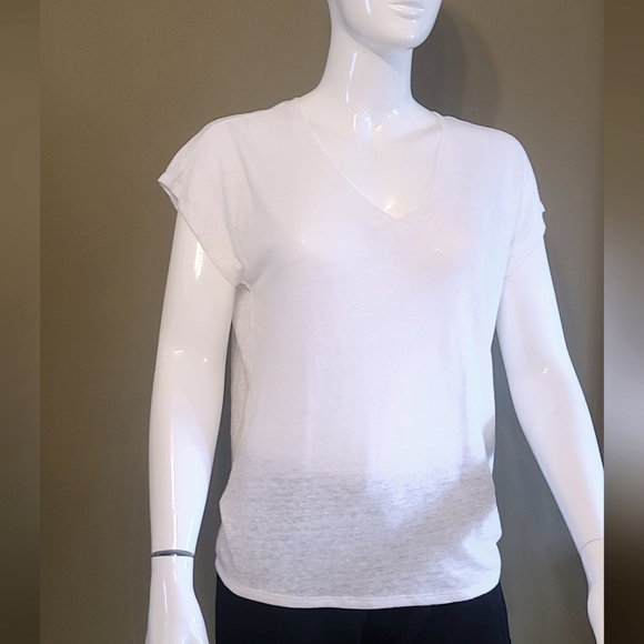 V-neck tshirt - Picture 2 of 2